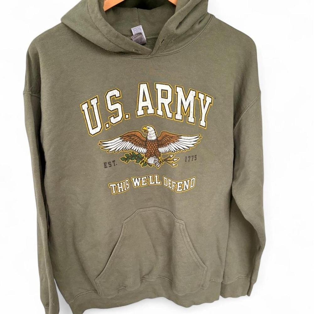 Gildan U.S. Army Hoodie with eagle graphic Medium